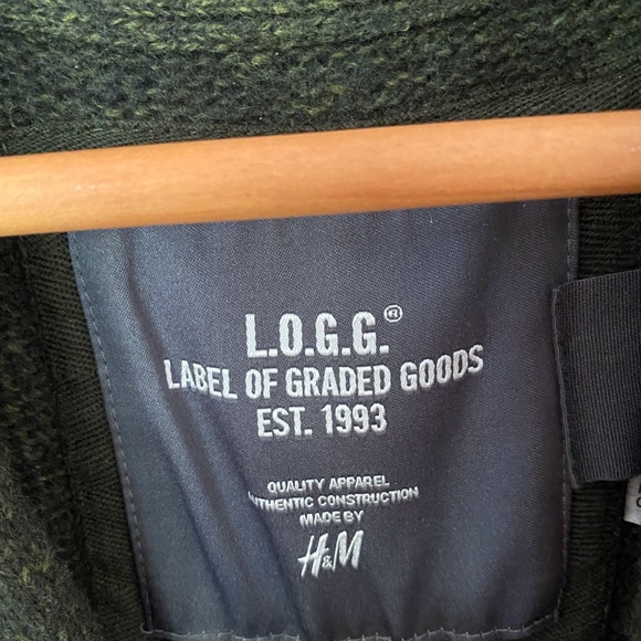 H&M sweater - Picture 3 of 4